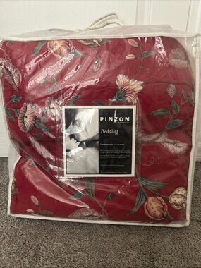 2009 Pinzon Comforter Queen Microplush Red Floral Reversible Bedding